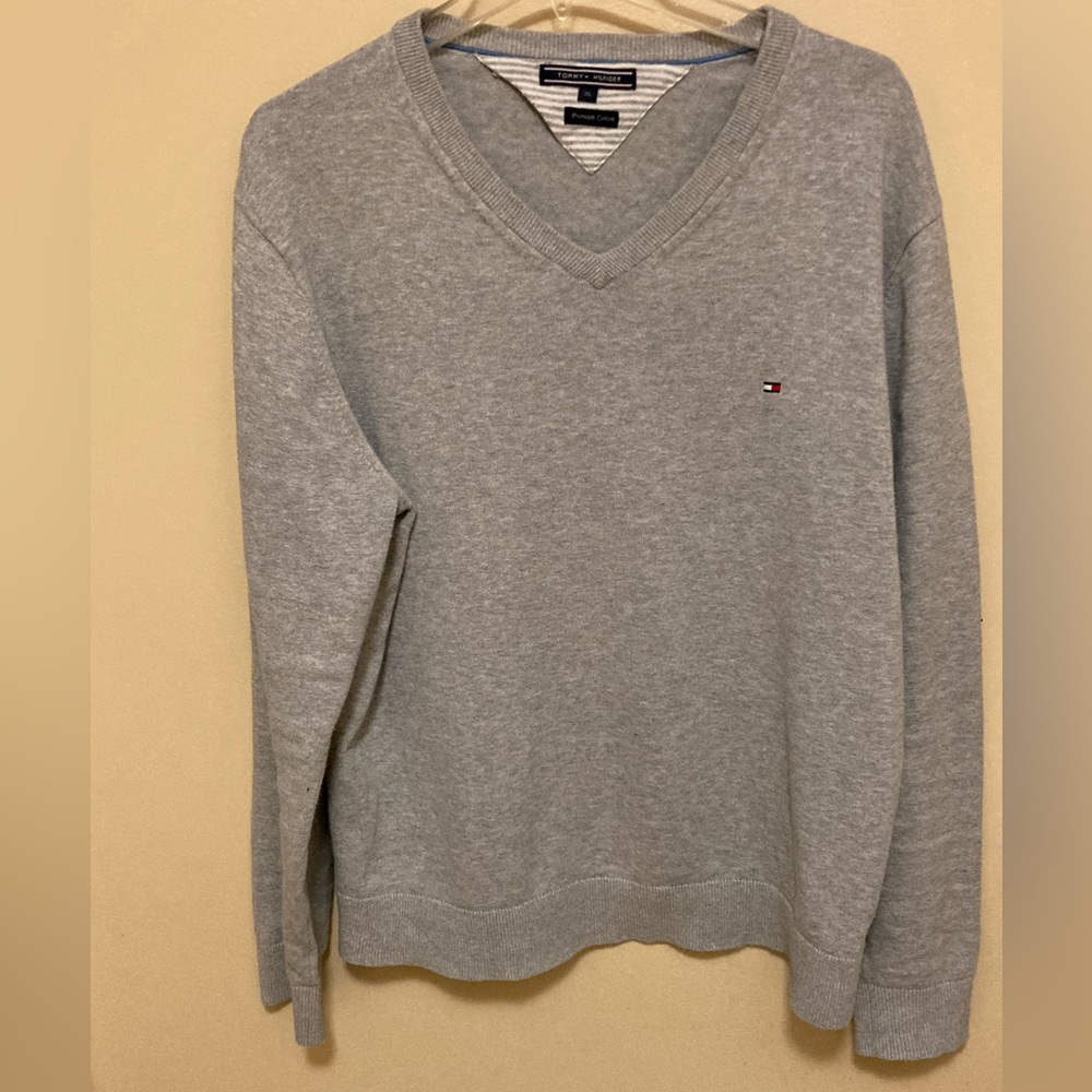 Tommy Hilfiger Premium Cotton V-Neck Long Sleeve Pullover size XL🥰❤️👩‍🦱